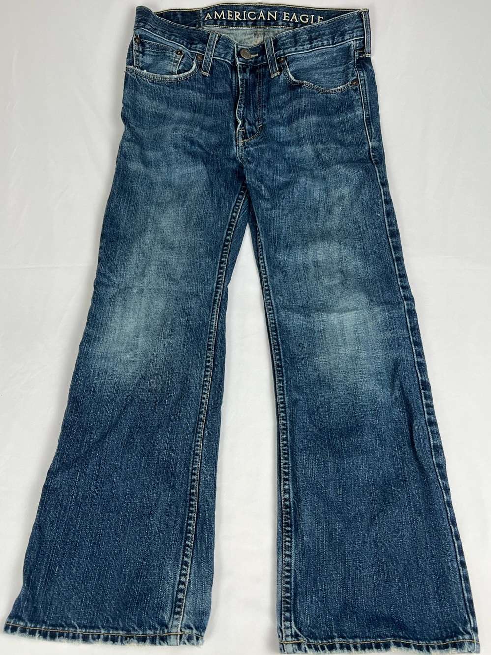 American Eagle Men's Low Rise Boot Jeans Medium Wash Light Distressing 28x28